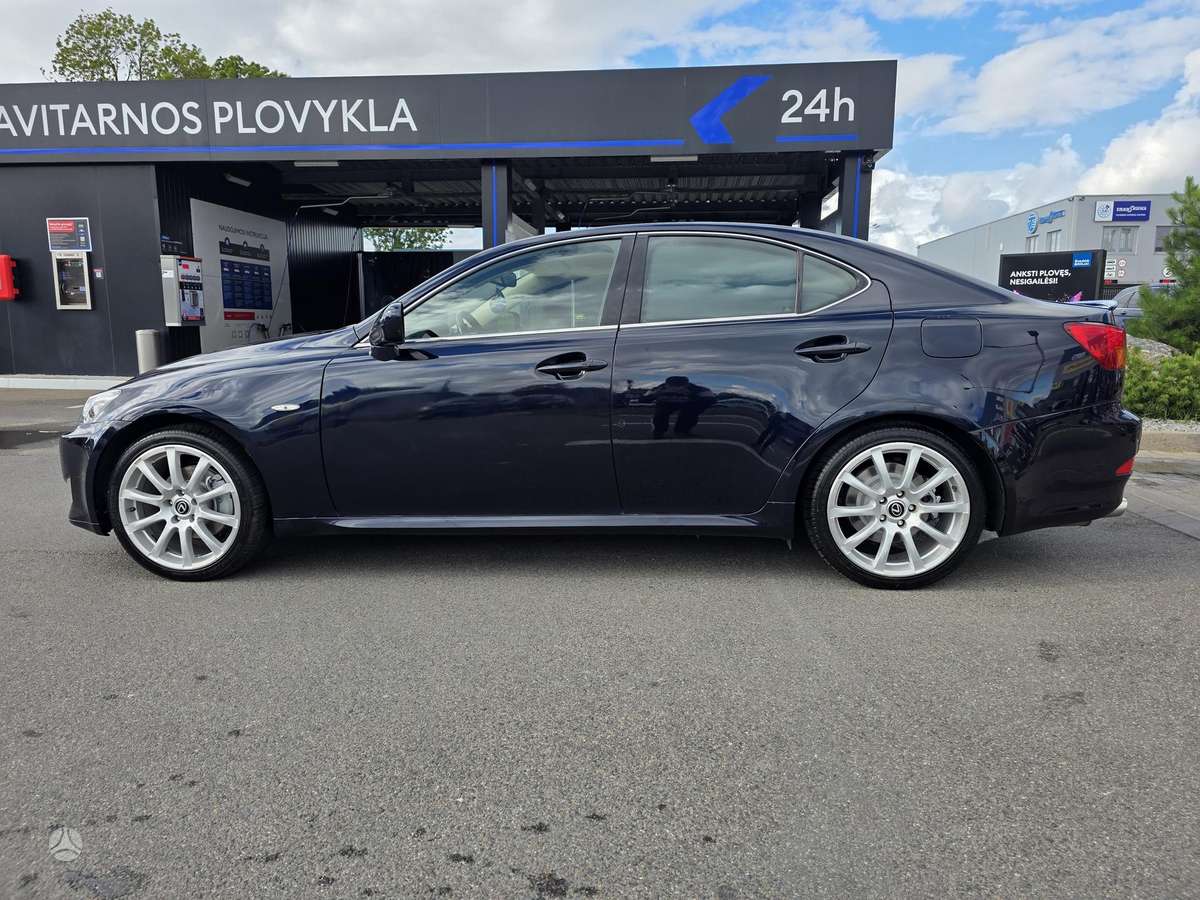 Lexus IS 250, 2.5 l., Седан