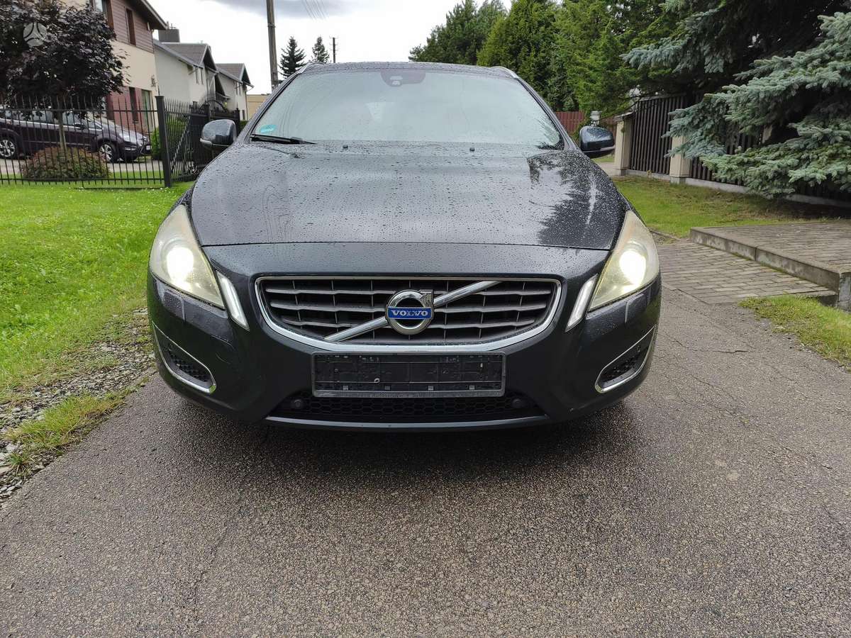 Volvo V60, 2.4 l., universalas
