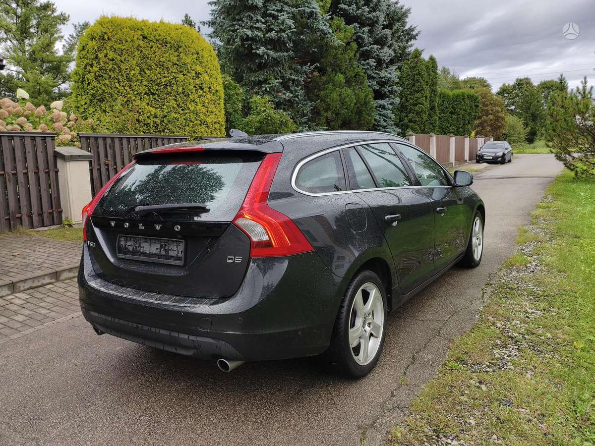 Volvo V60, 2.4 l., wagon