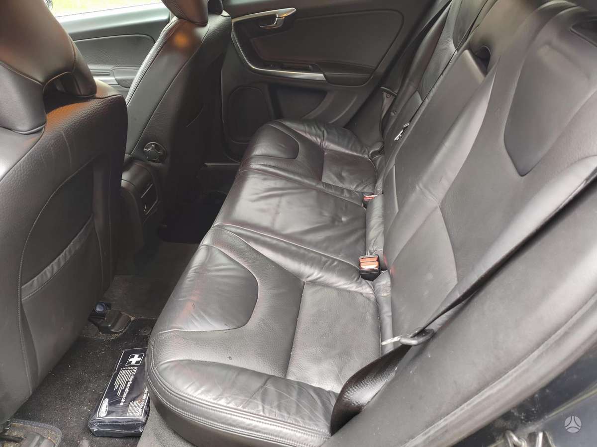 Volvo V60, 2.4 l., wagon