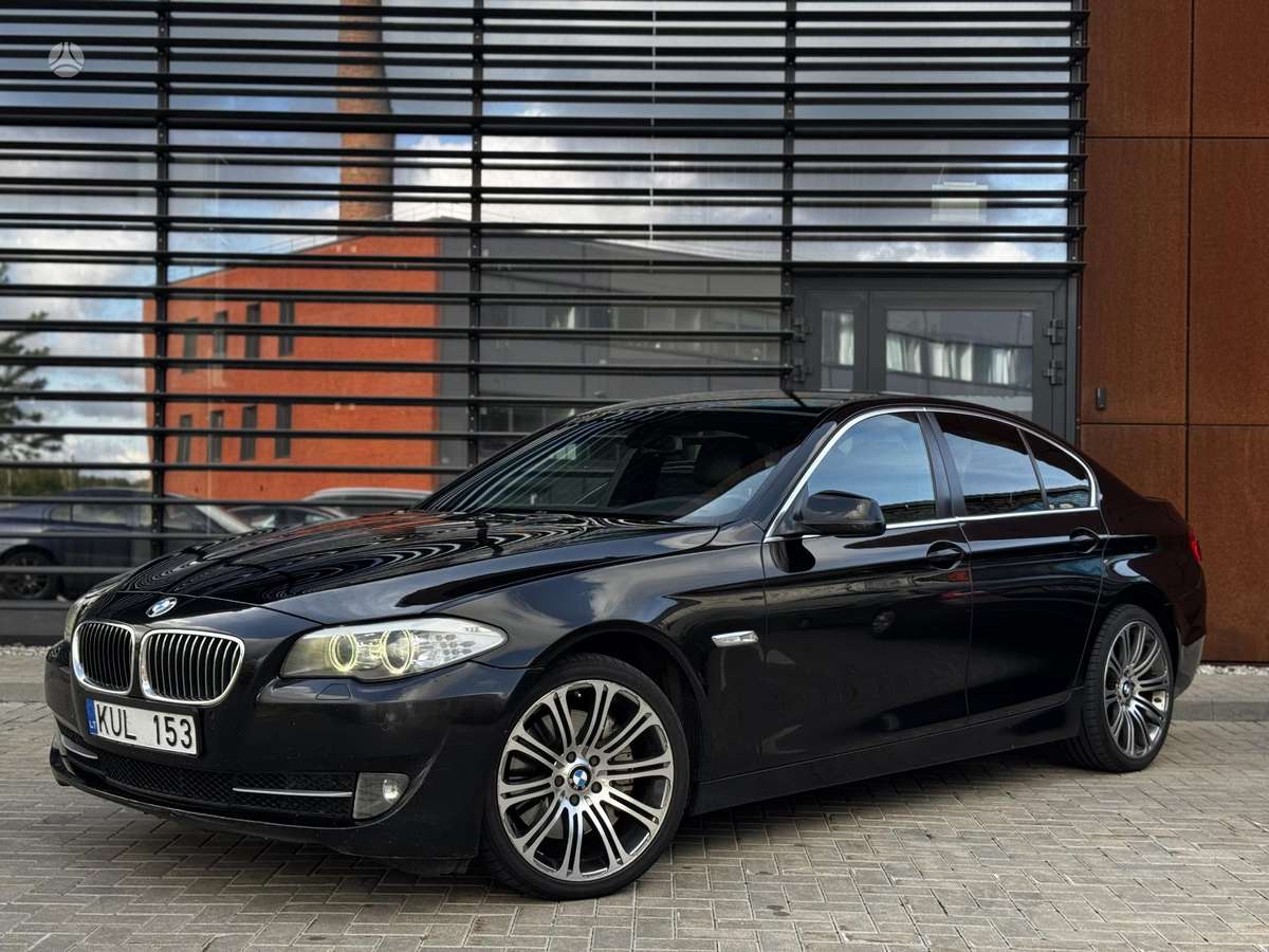 BMW 525, 3.0 l., Седан