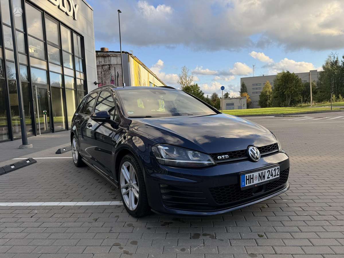 Volkswagen Golf - 3