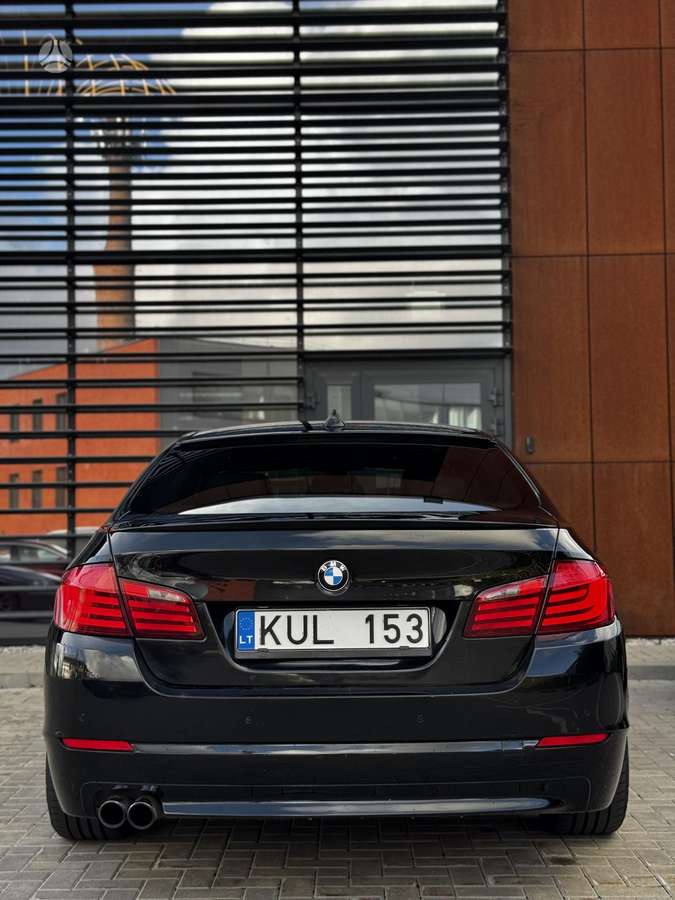 BMW 525, 3.0 l., Седан