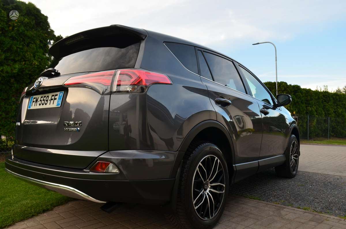 Toyota RAV4 - 3