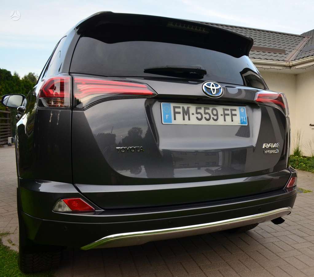 Toyota RAV4 - 6