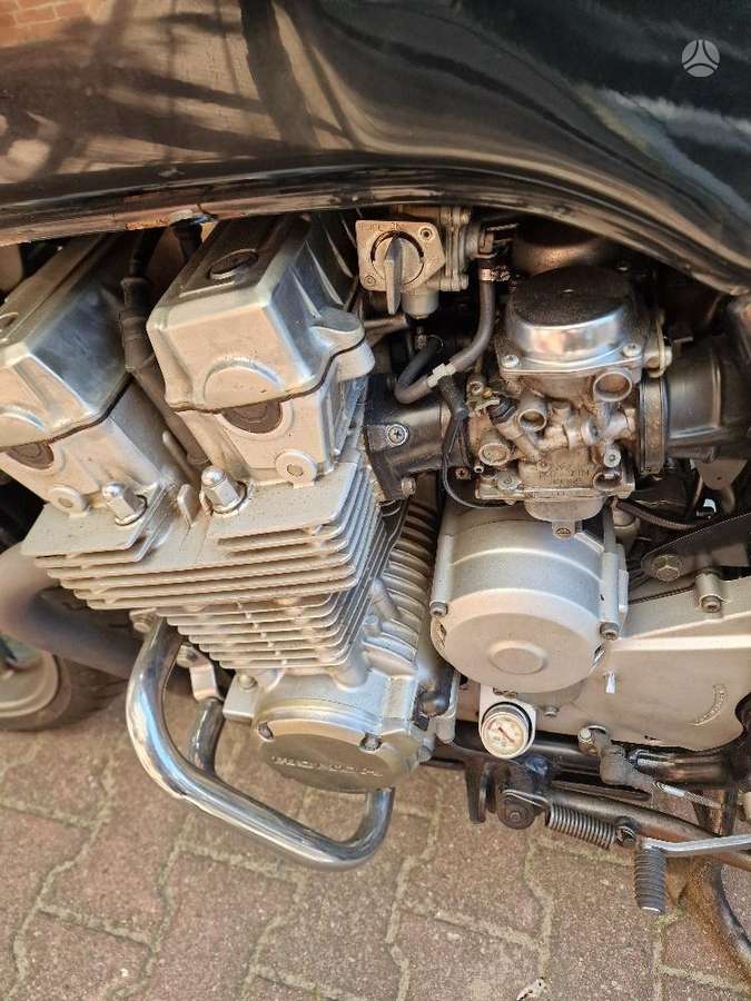 Honda CB 750cc, street / classic