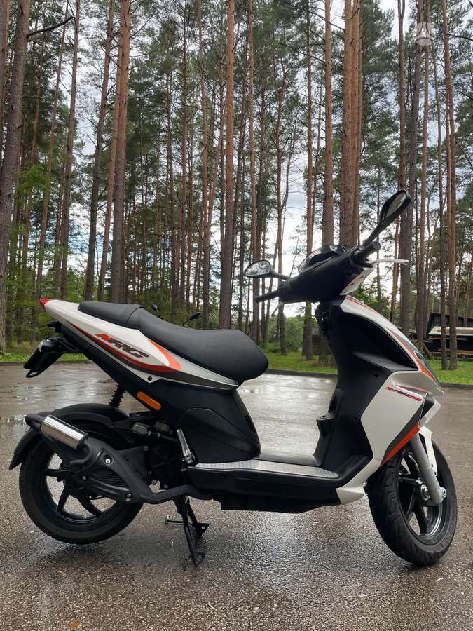 Piaggio NRG 49cc, мотороллеры / мопеды