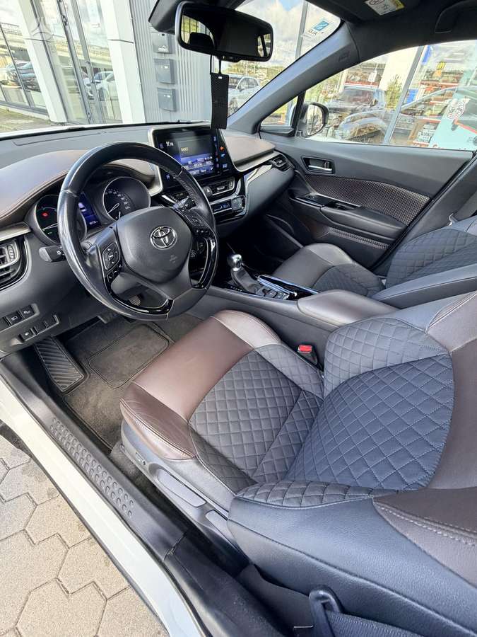 Toyota C-HR - 8