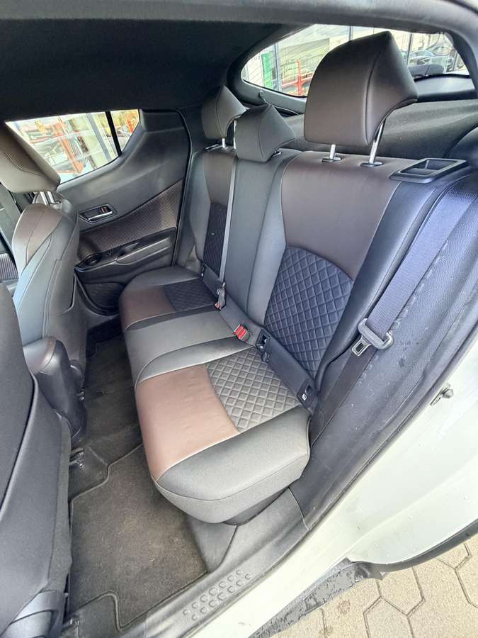 Toyota C-HR - 10