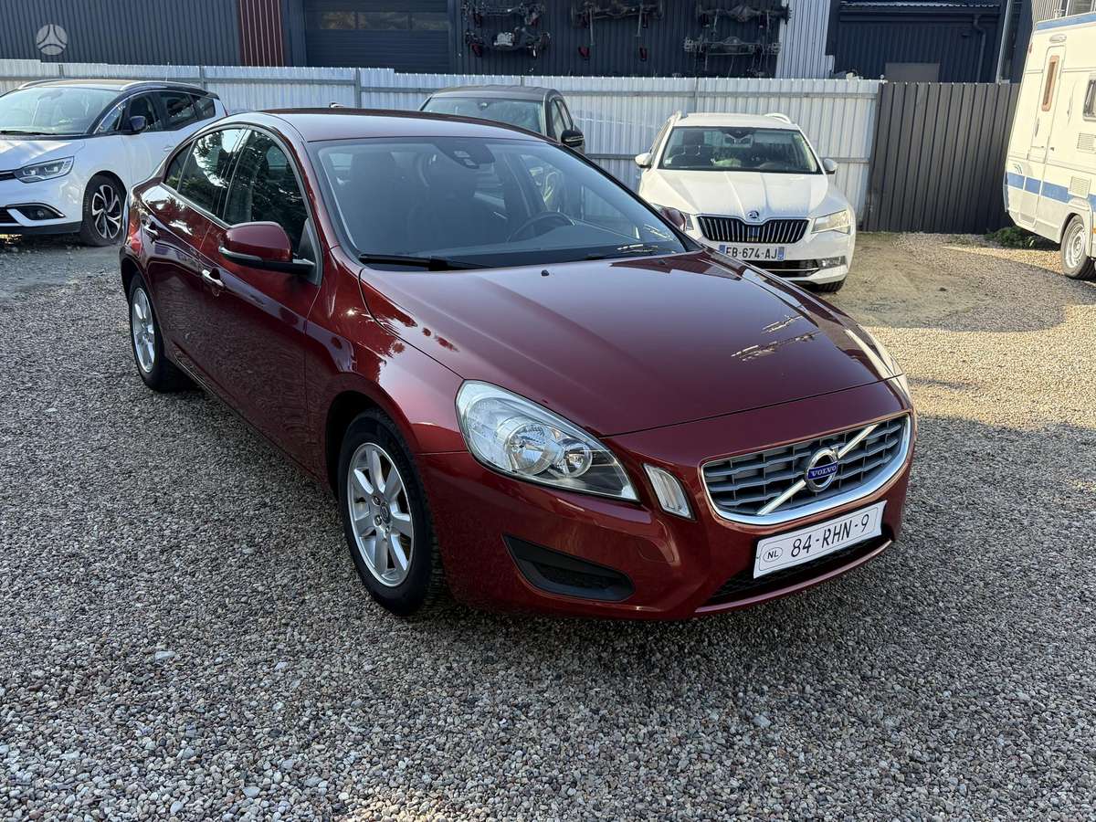 Volvo S60 - 3
