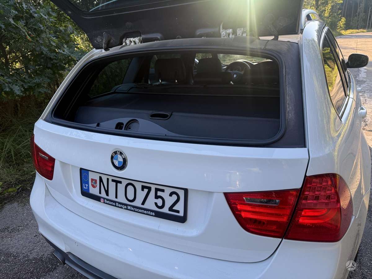 BMW 320, 2.0 l., wagon