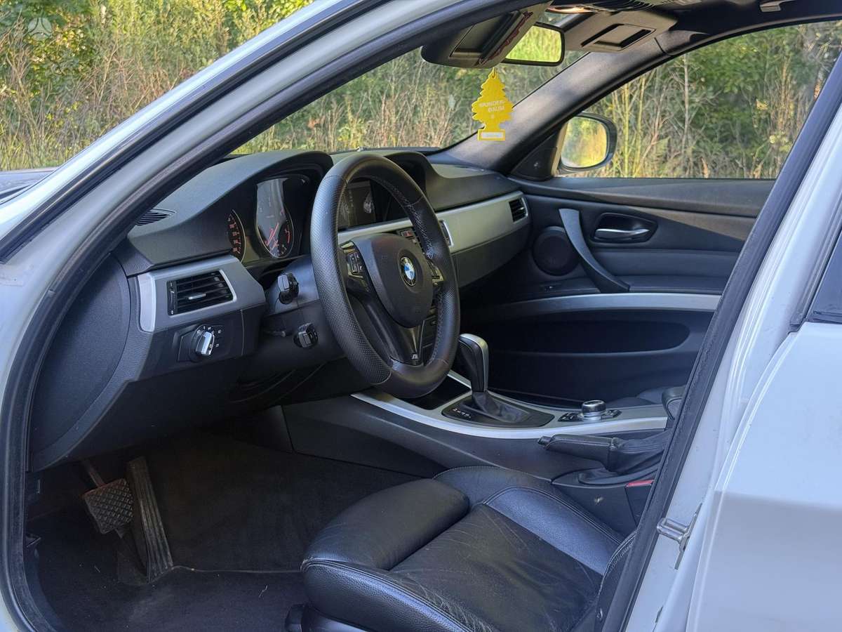 BMW 320, 2.0 l., wagon
