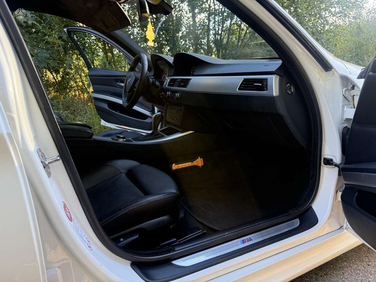 BMW 320, 2.0 l., wagon