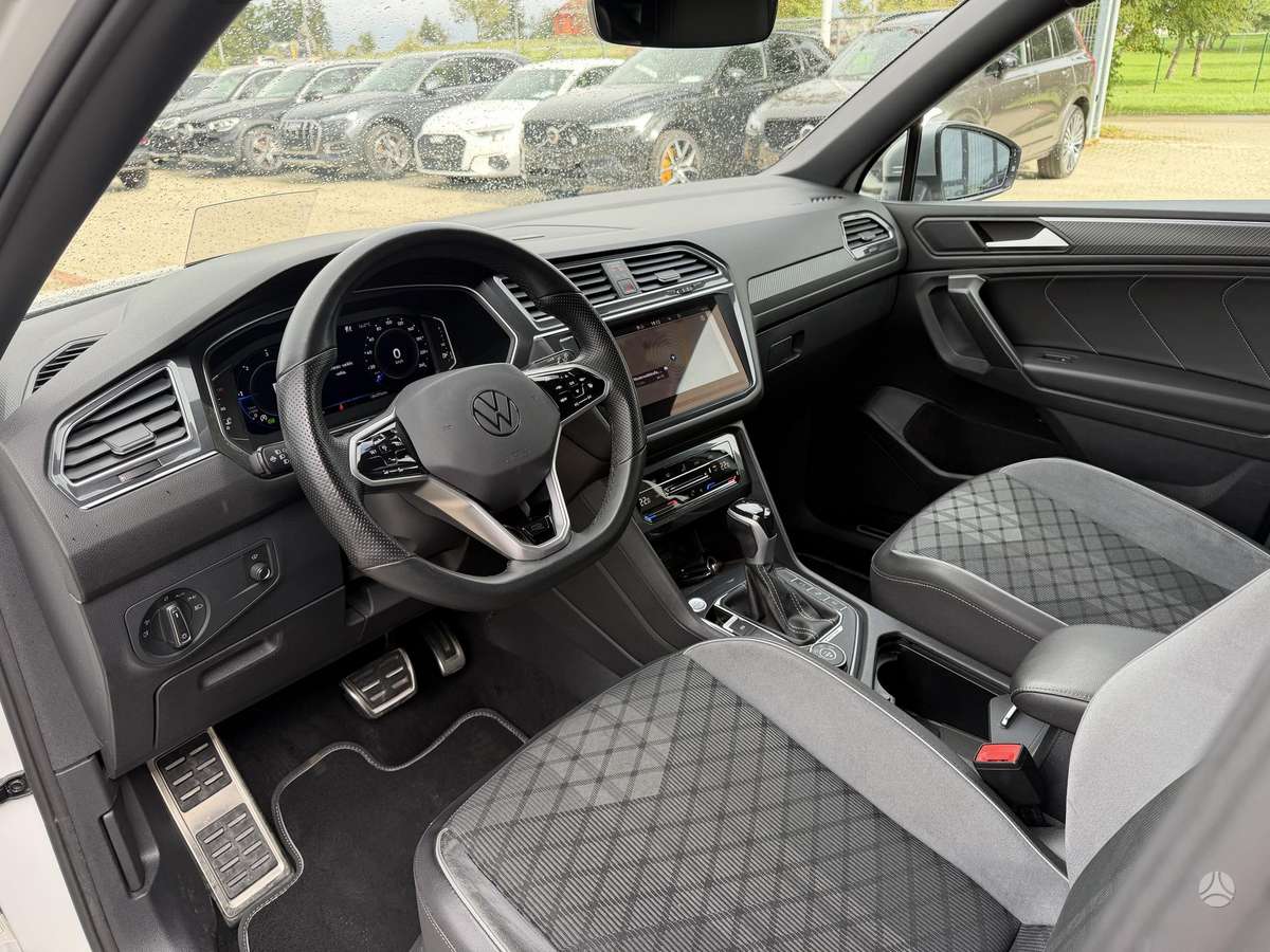 Volkswagen Tiguan Allspace - 12