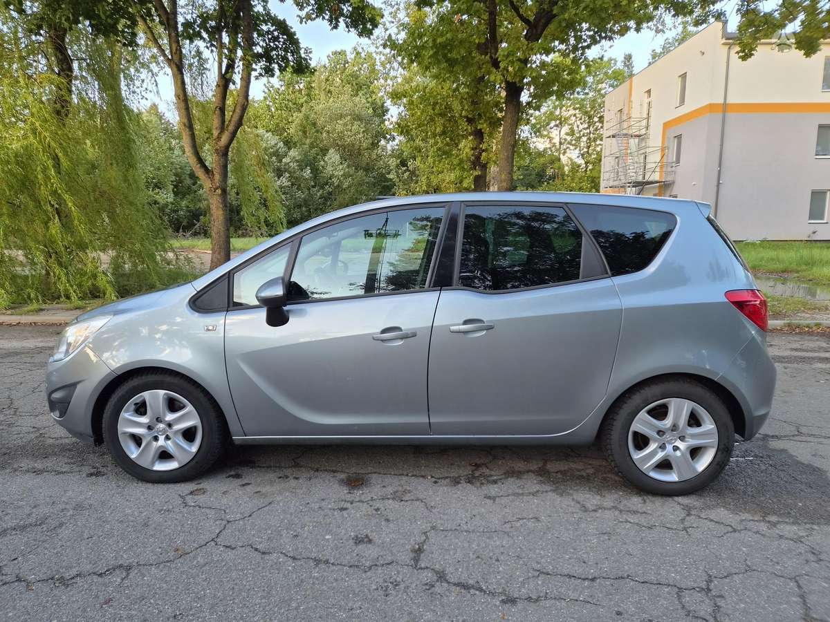 Opel Meriva, 1.7 l., Минивэн