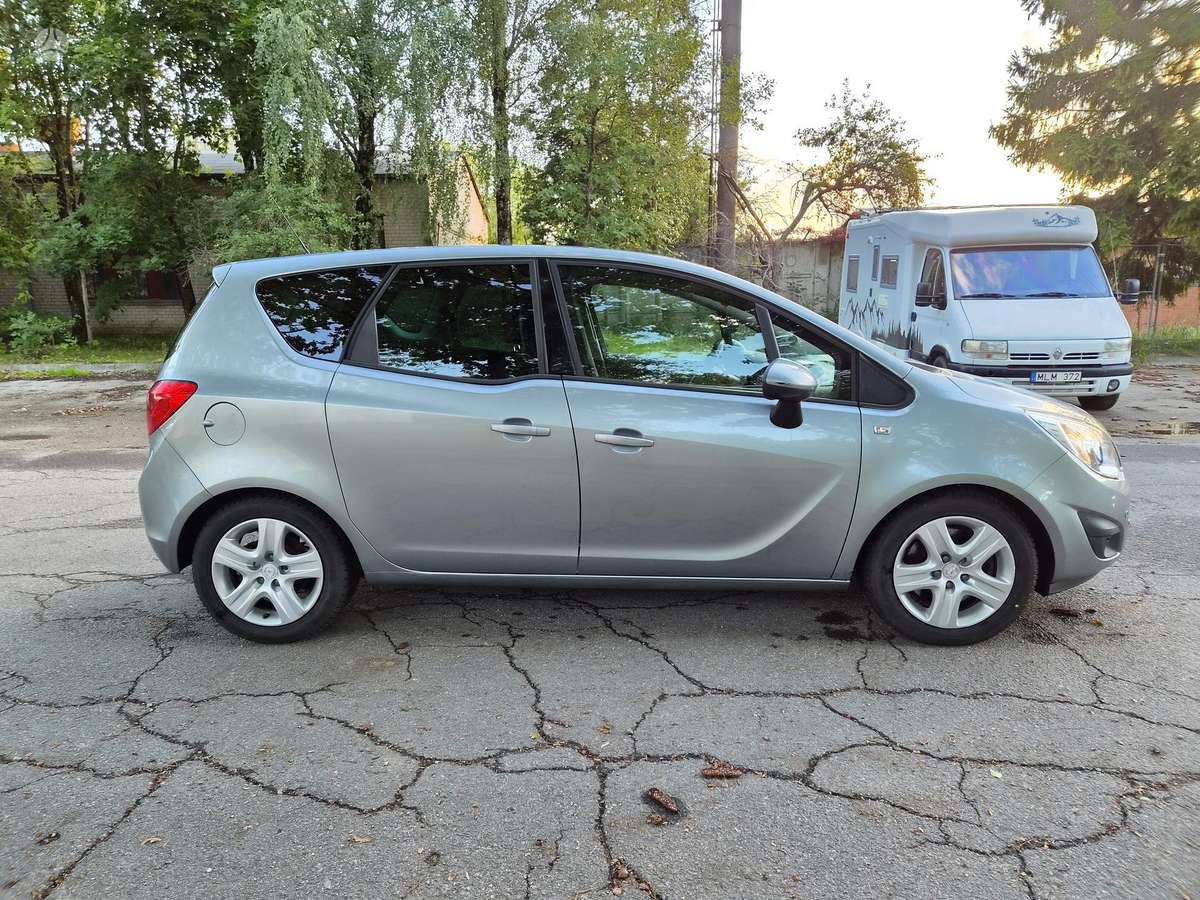 Opel Meriva, 1.7 l., Минивэн
