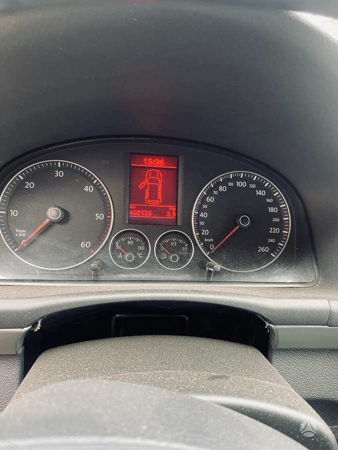 Volkswagen Touran - 9