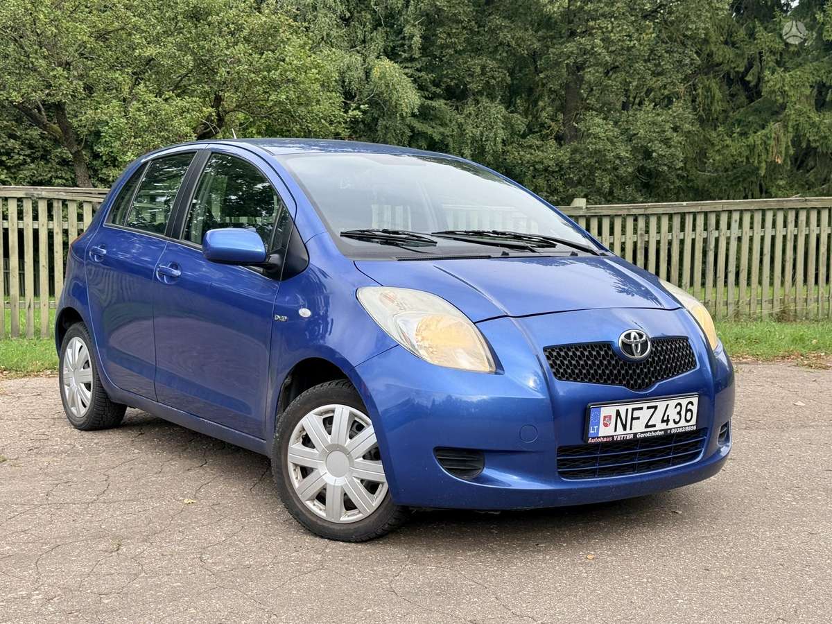 Toyota Yaris - 1