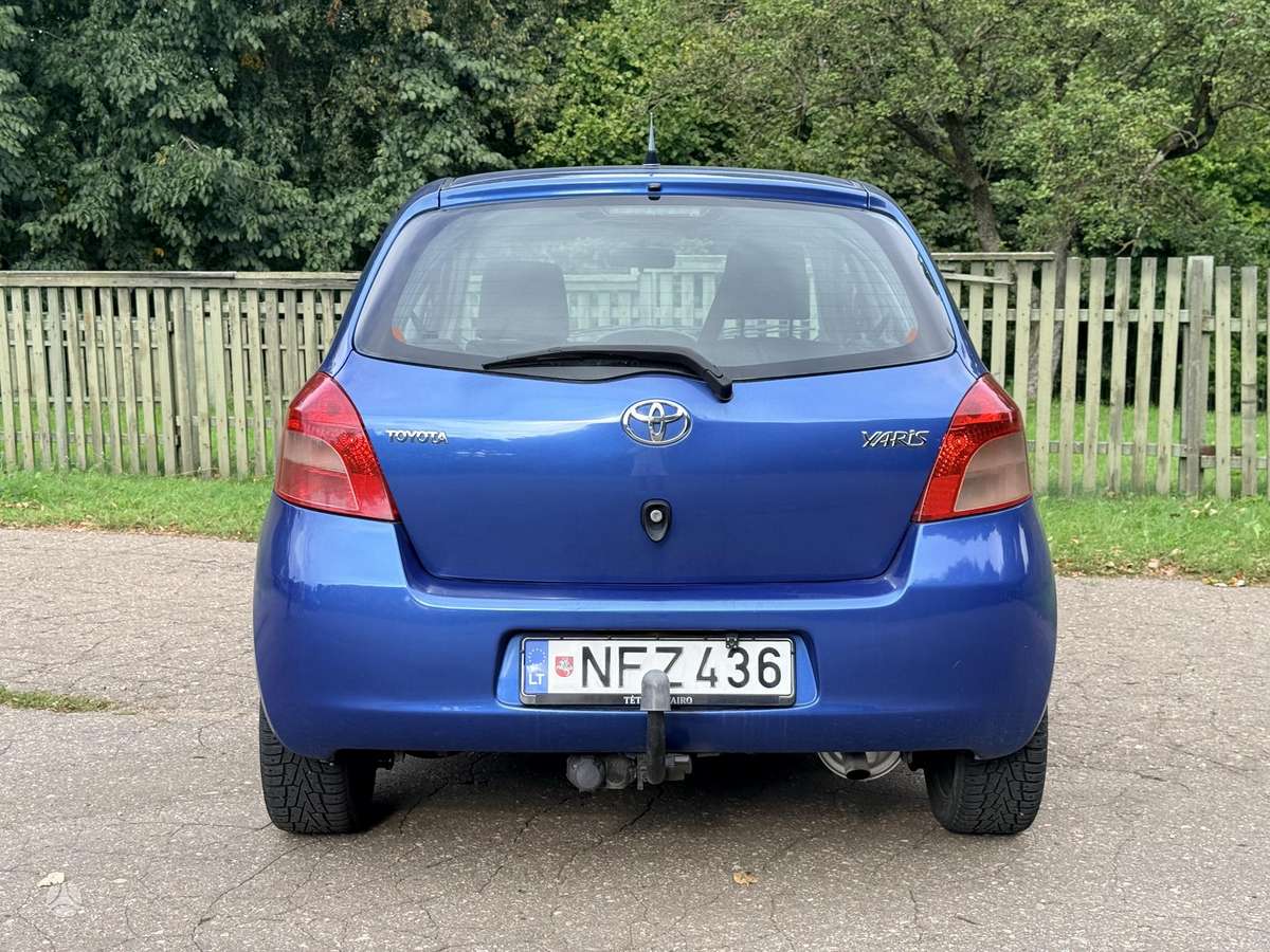 Toyota Yaris - 5