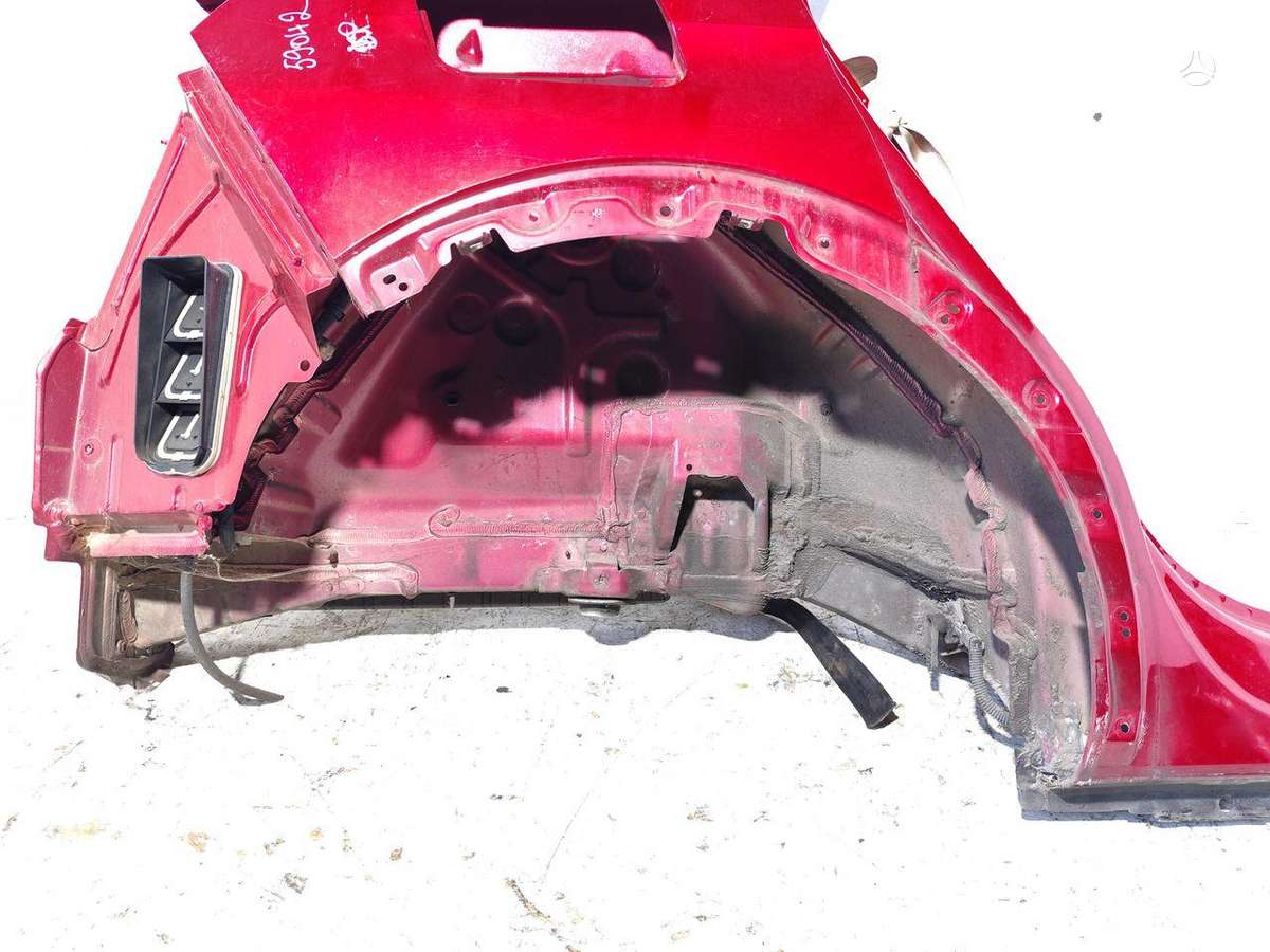 Peugeot 3008 hood (front, rear)