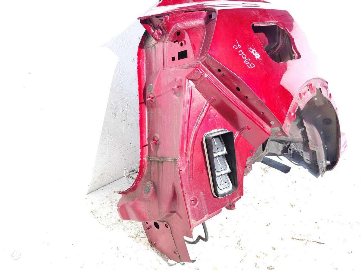 Peugeot 3008 hood (front, rear)