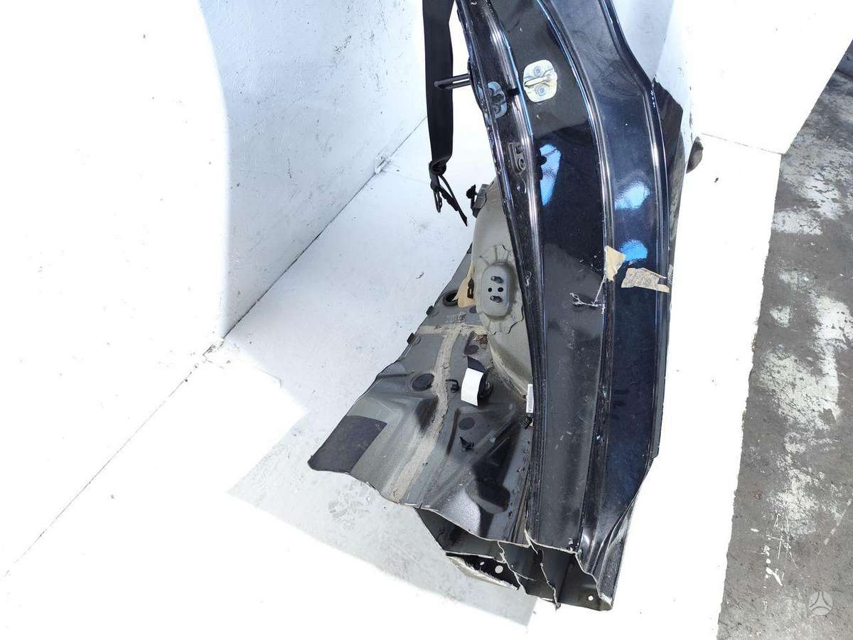 Nissan Leaf hood (front, rear)