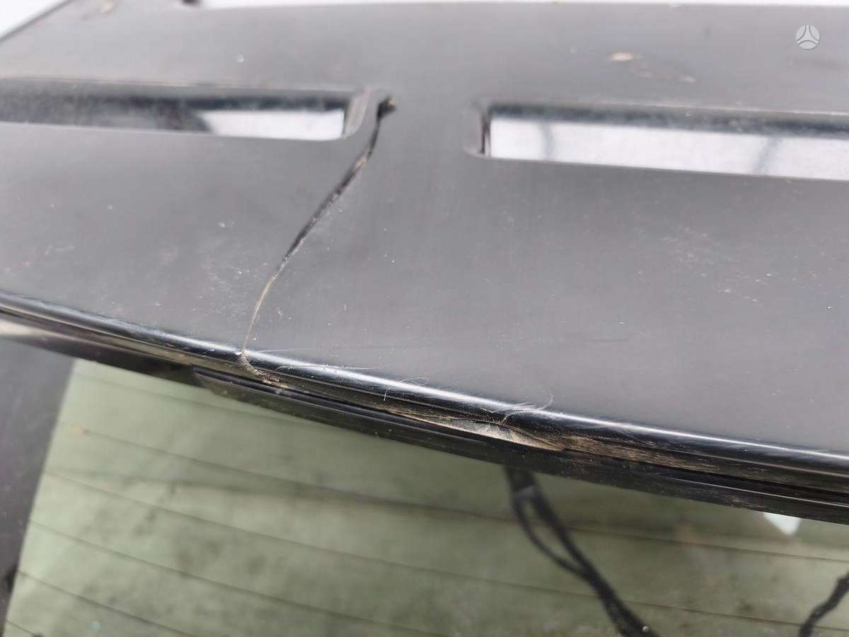 Land Rover Discovery hood (front, rear)