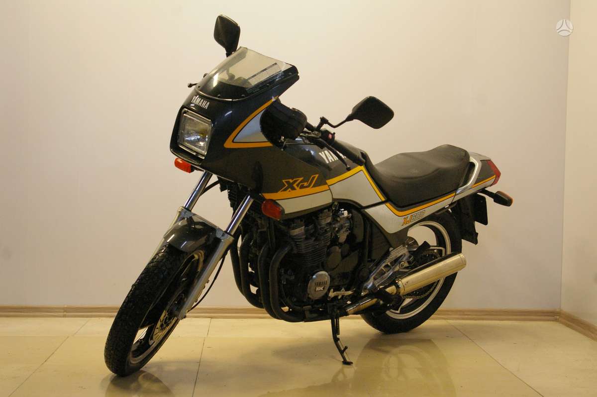 Yamaha XJ 598cc, street / classic