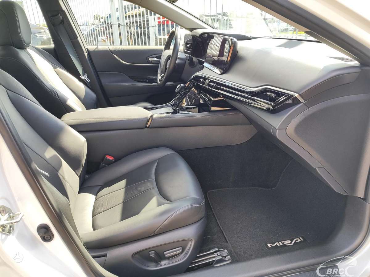 Toyota Mirai - 8