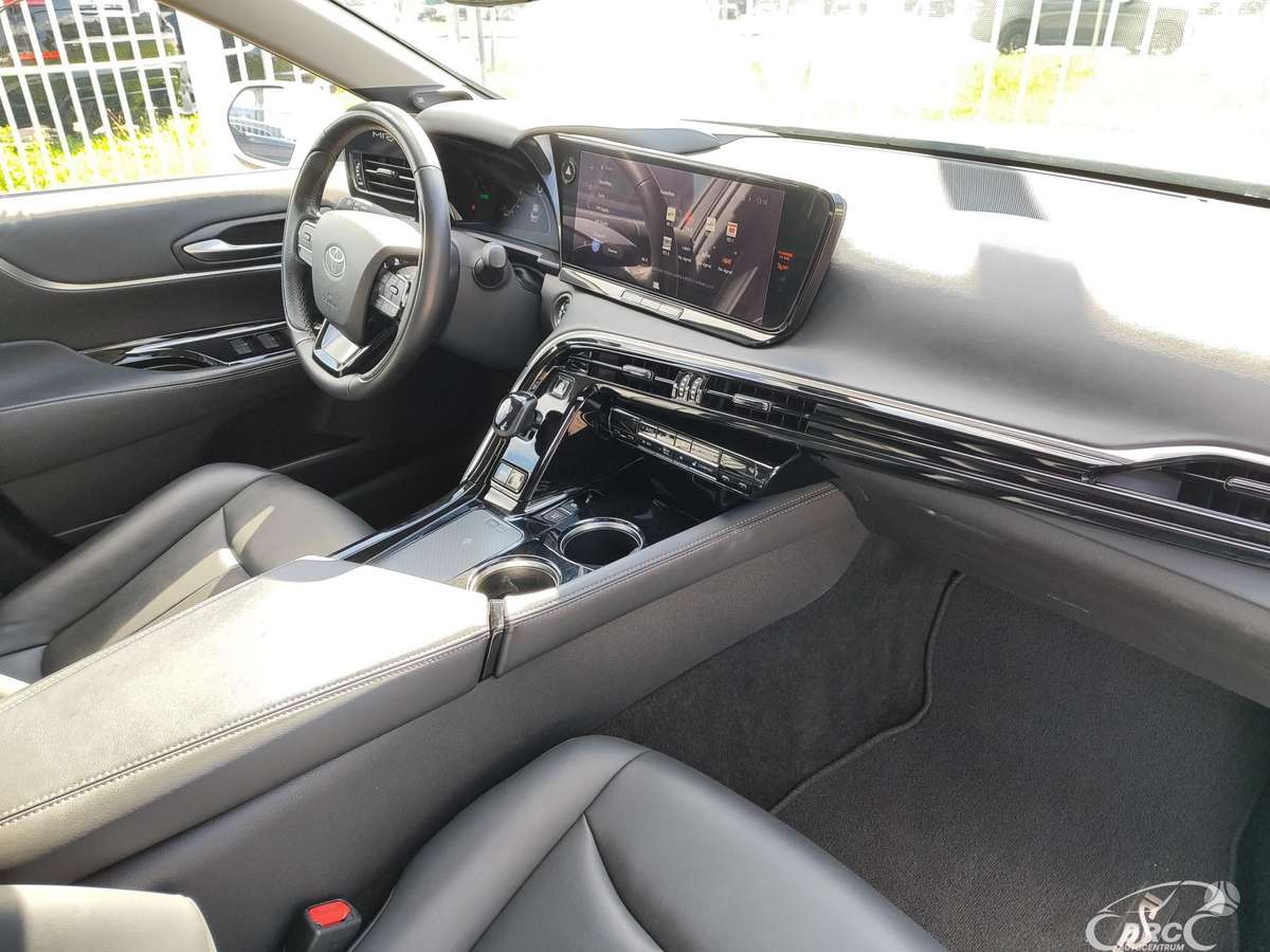 Toyota Mirai - 9
