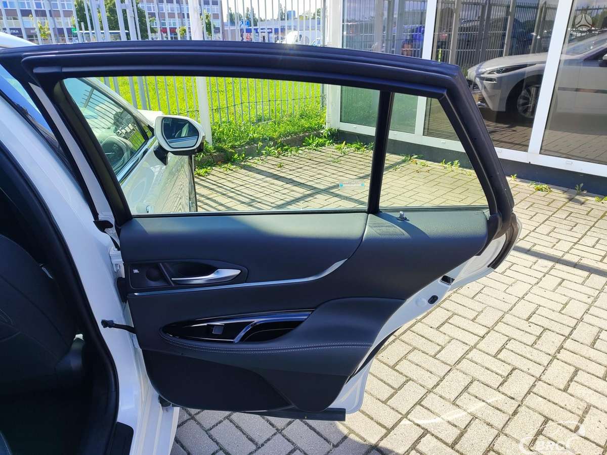 Toyota Mirai - 10