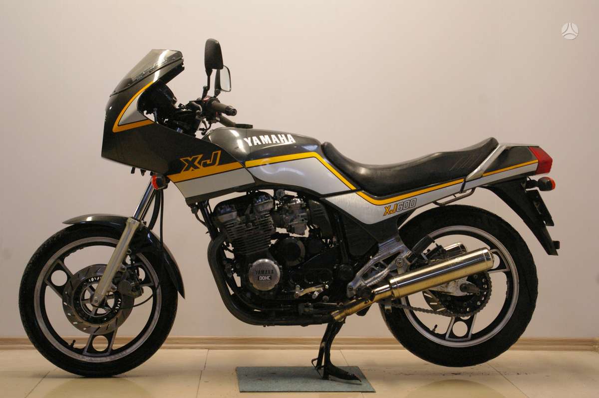 Yamaha XJ 598cc, street / classic