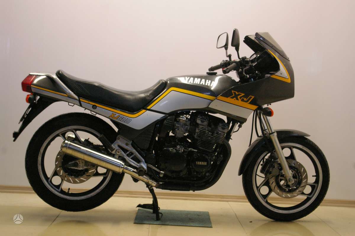 Yamaha XJ 598cc, street / classic