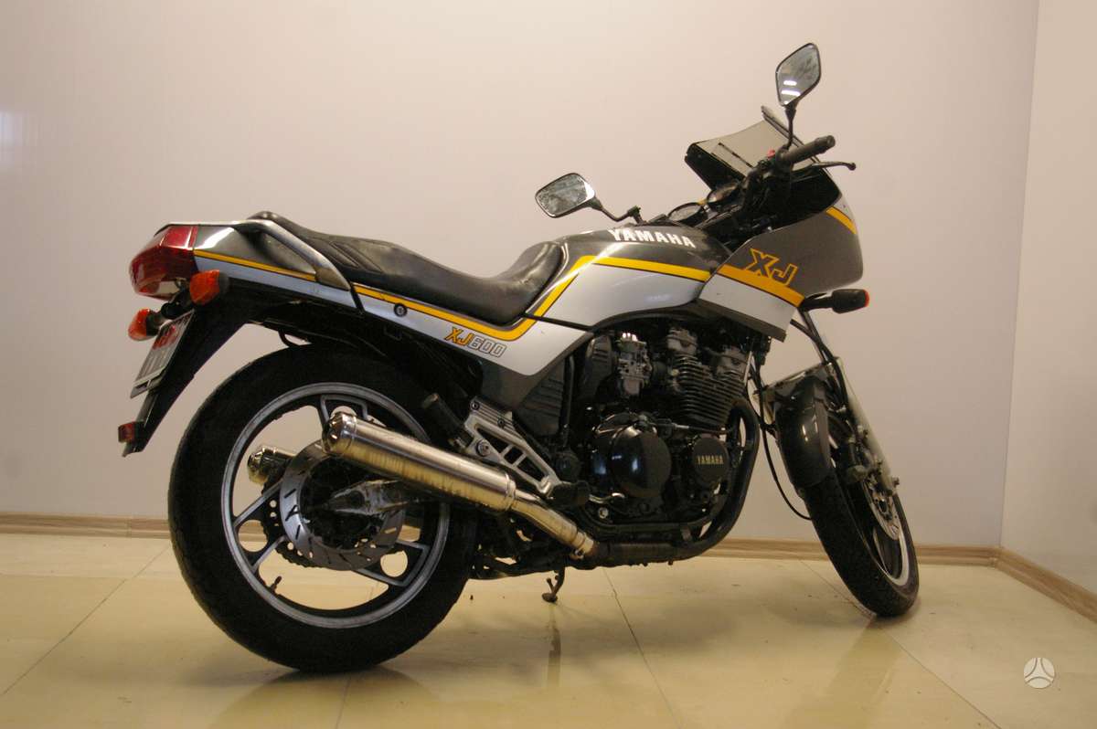 Yamaha XJ 598cc, street / classic
