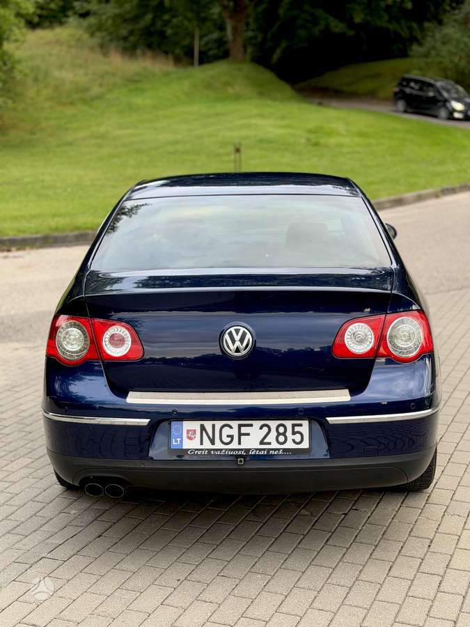 Volkswagen Passat - 8