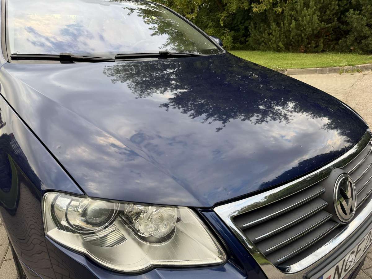 Volkswagen Passat - 11
