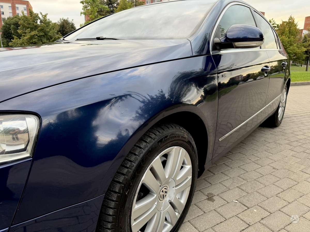 Volkswagen Passat - 12