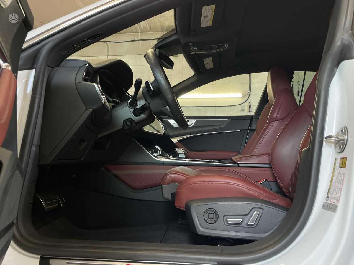 Audi S7, 2.9 l., Седан