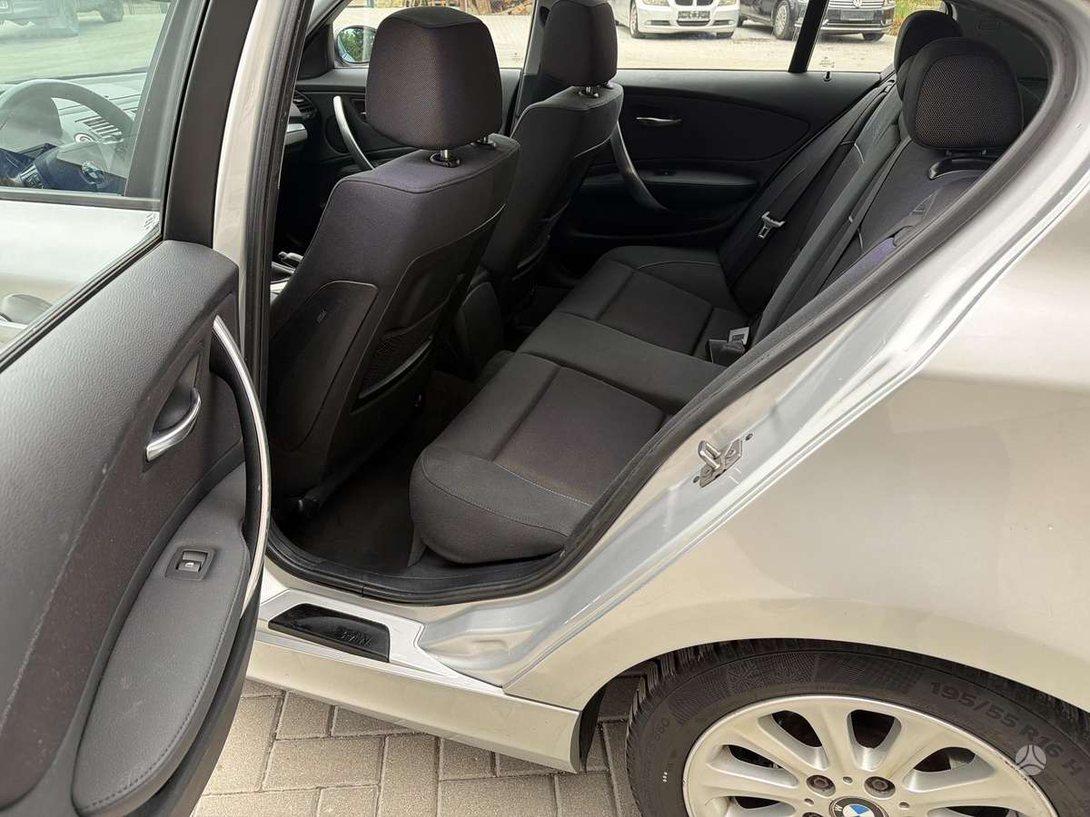 BMW 118, 2.0 l., hatchback