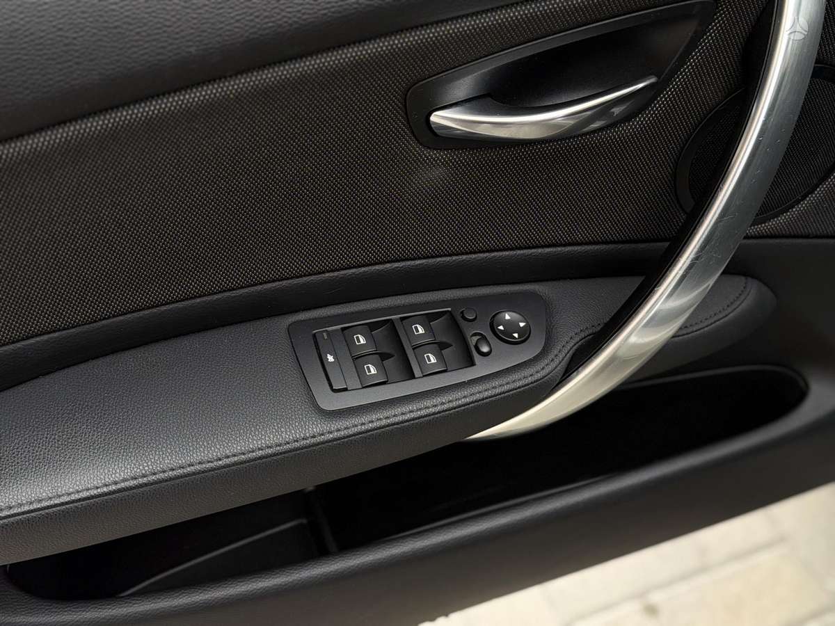 BMW 118, 2.0 l., hatchback