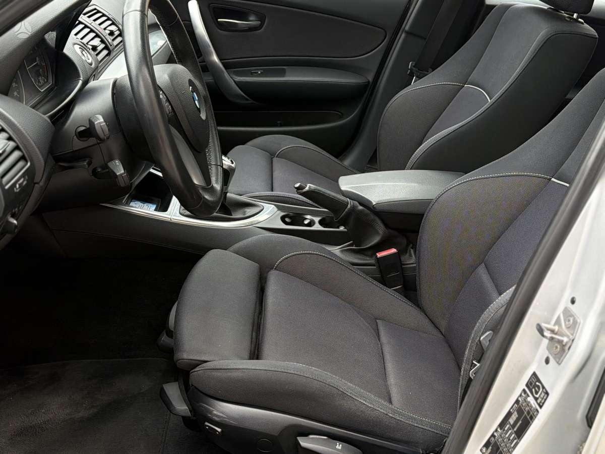 BMW 118, 2.0 l., Хэтчбек