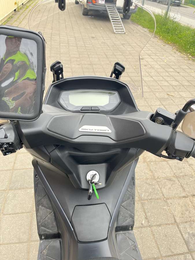 Kymco SKYTOWN 125 125cc, scooters / mopeds