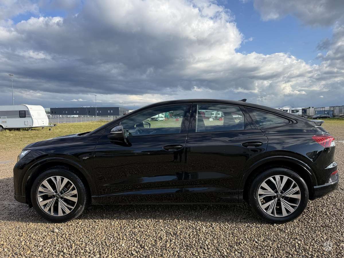 Audi Q4 e-tron, 82 kWh, off-road / crossover