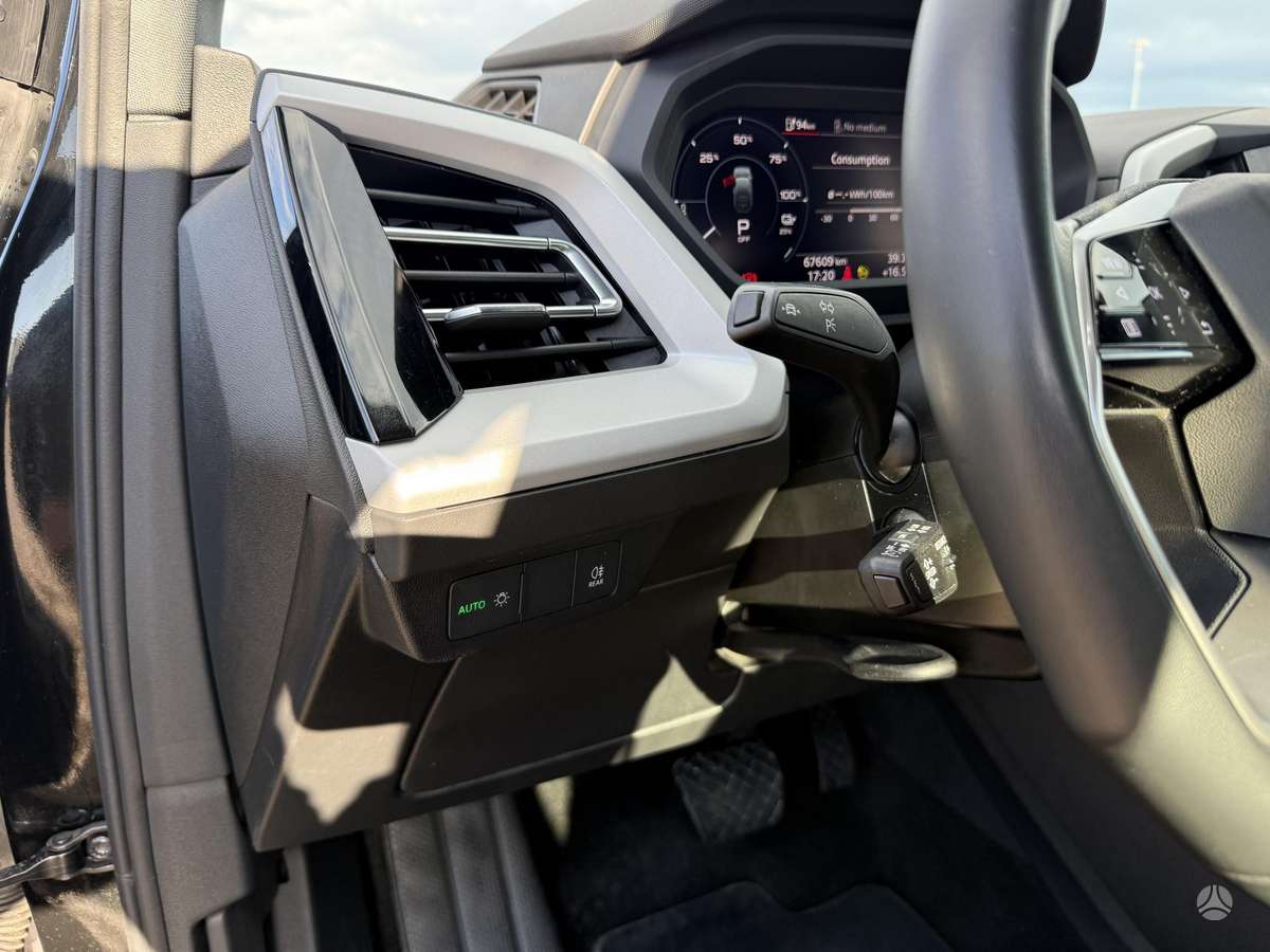 Audi Q4 e-tron, 82 kWh, off-road / crossover