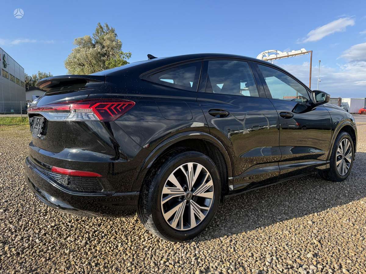 Audi Q4 e-tron, 82 kWh, off-road / crossover