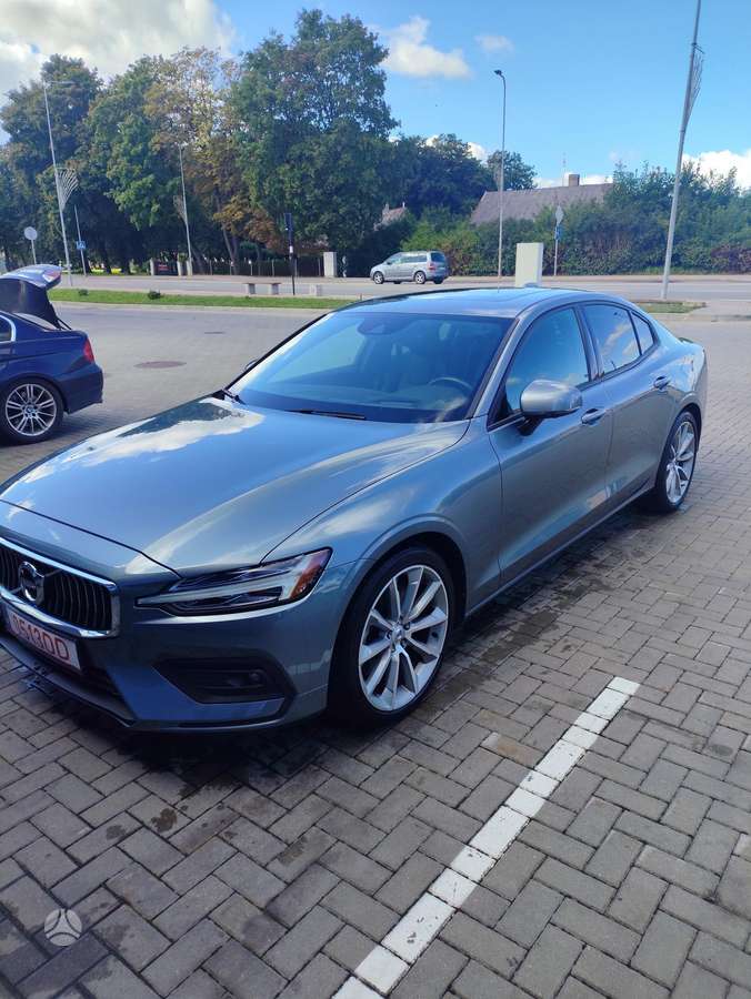 Volvo S60, 2.0 l., Седан