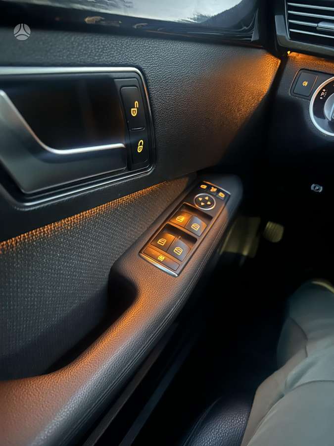 Mercedes-Benz E220, 2.1 l., Универсал