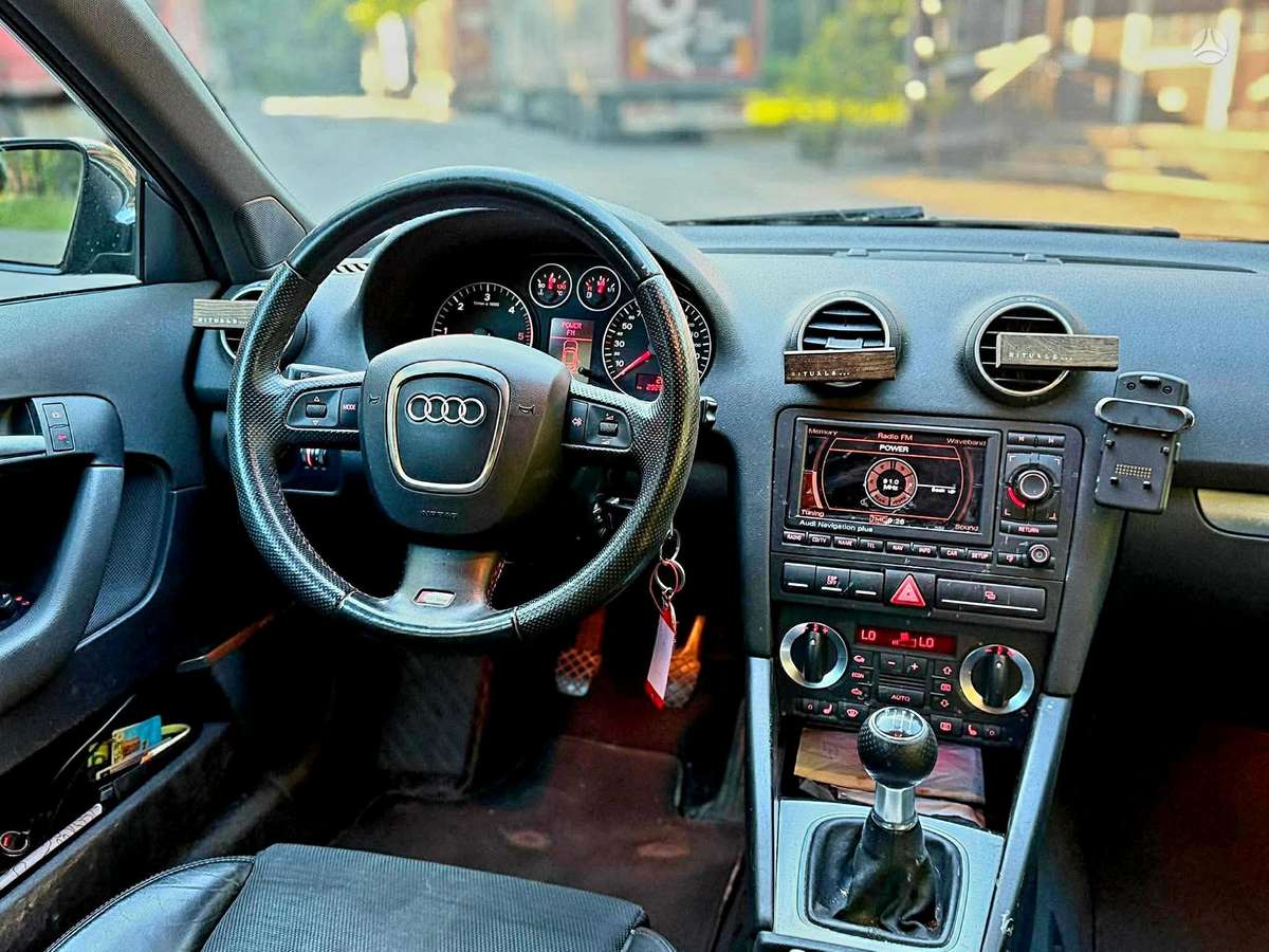 Audi A3, 2.0 l., Хэтчбек