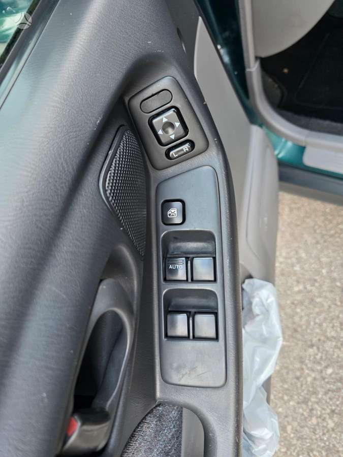 Subaru Forester, 2.0 l., off-road / crossover