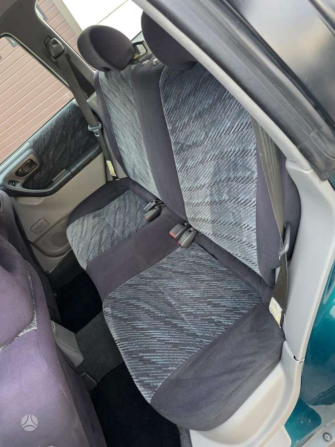 Subaru Forester, 2.0 l., off-road / crossover